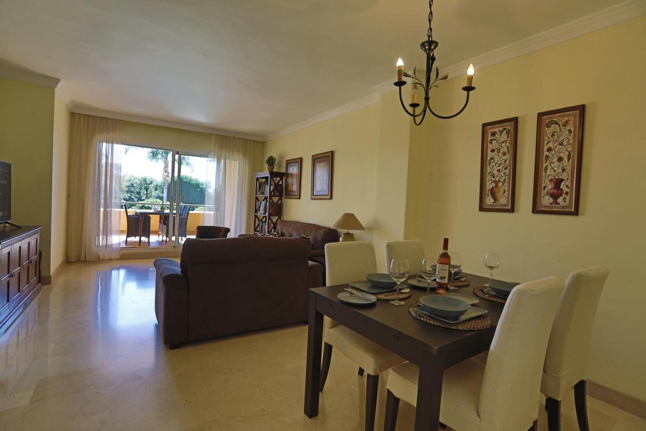 R6 Los Patios 2 Bedroom Marbella Exterior photo