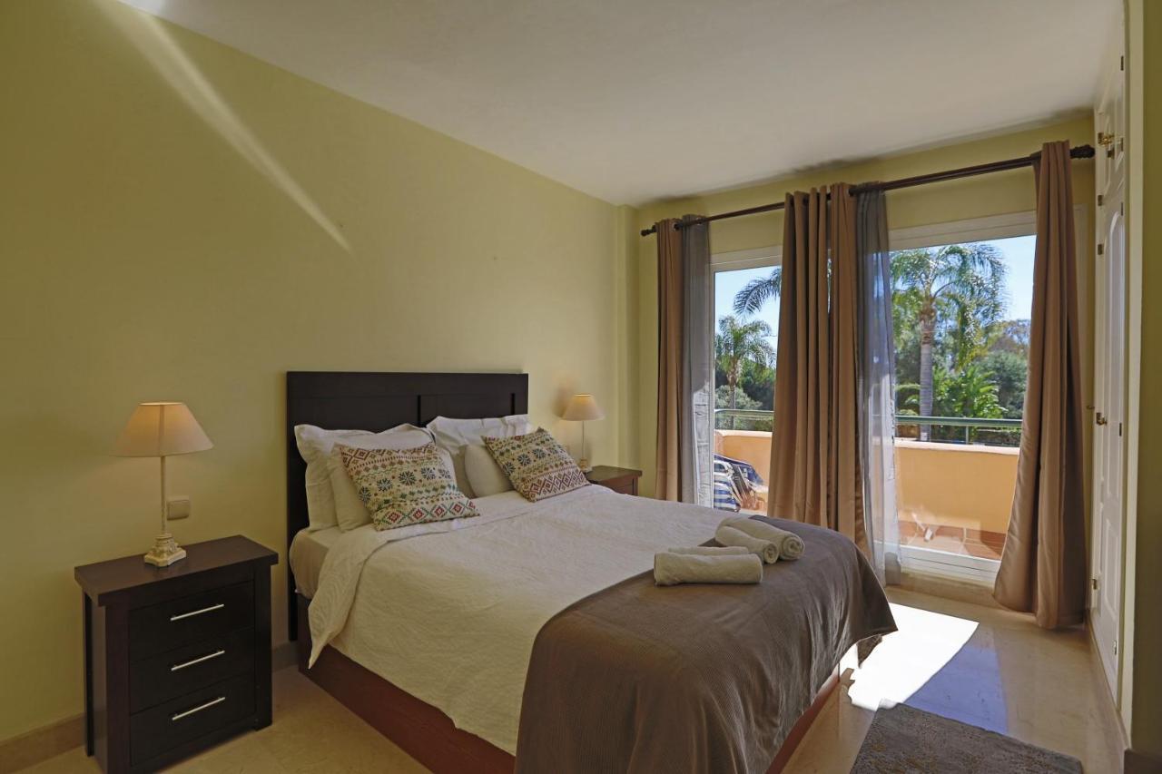 R6 Los Patios 2 Bedroom Marbella Exterior photo