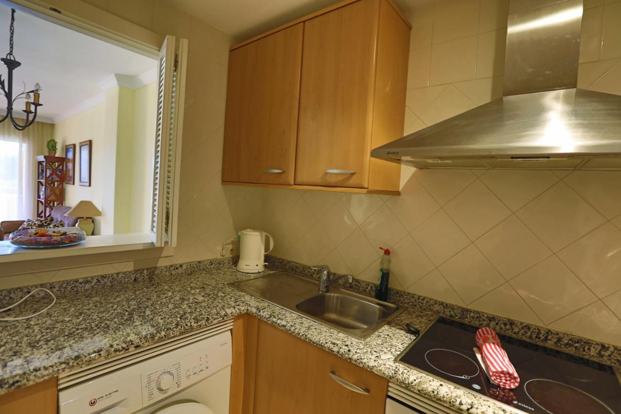 R6 Los Patios 2 Bedroom Marbella Exterior photo