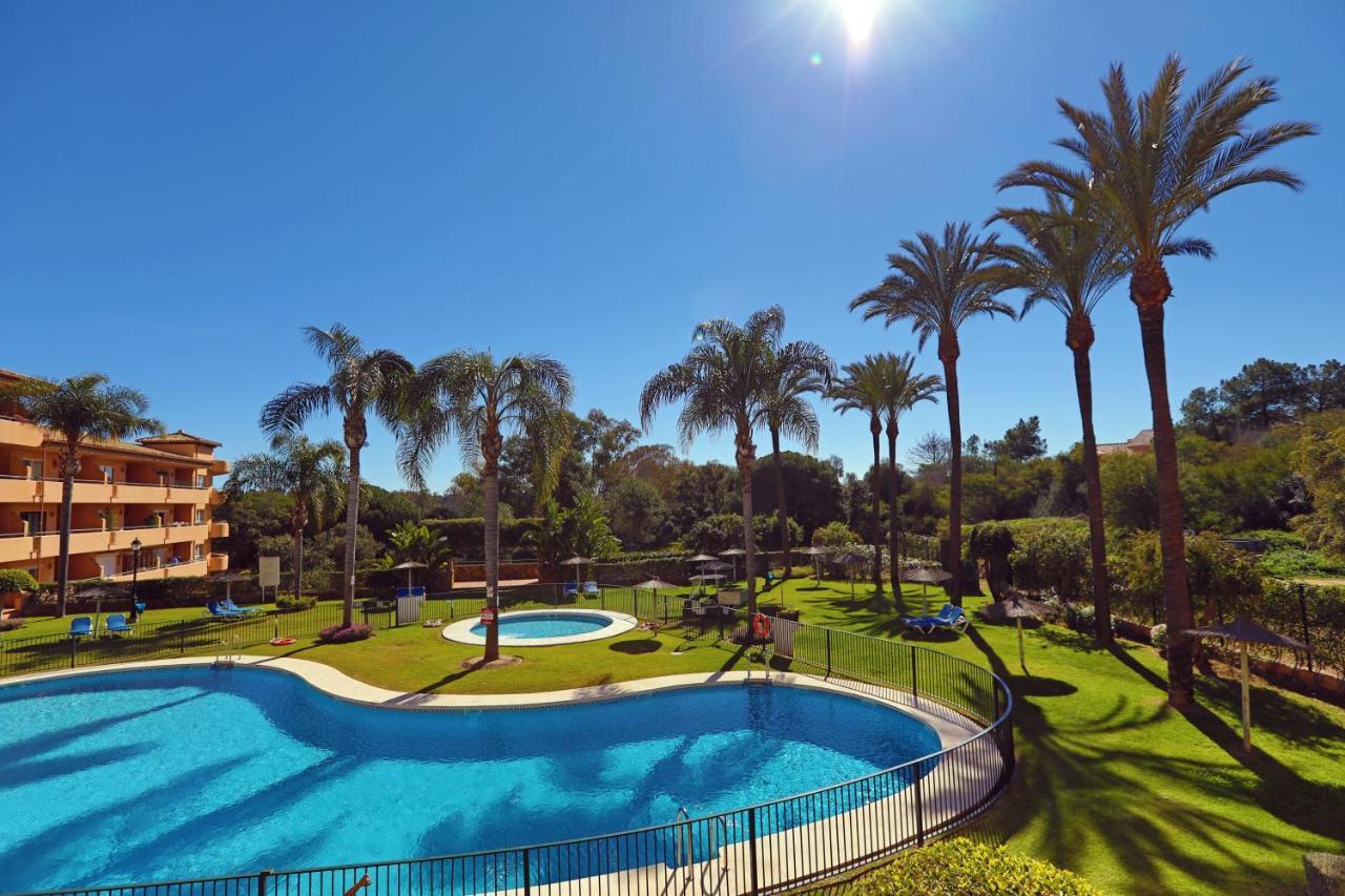R6 Los Patios 2 Bedroom Marbella Exterior photo